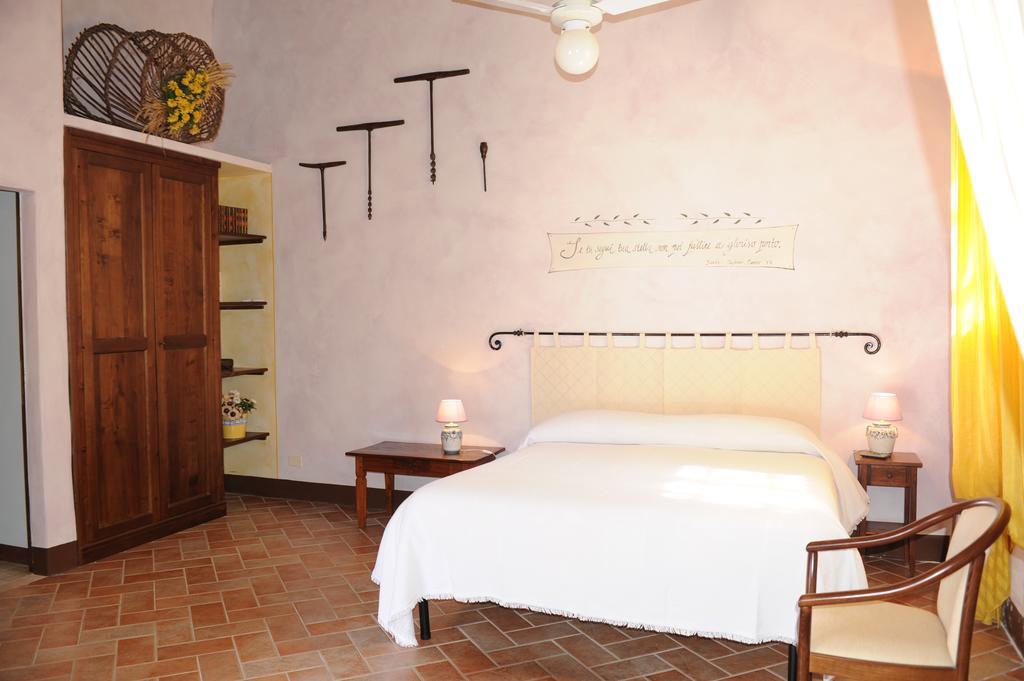 Agriturismo Erta Villa Casole dʼElsa Екстериор снимка