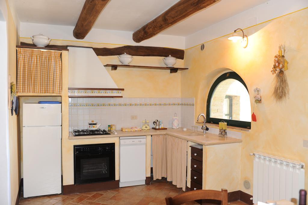 Agriturismo Erta Villa Casole dʼElsa Екстериор снимка